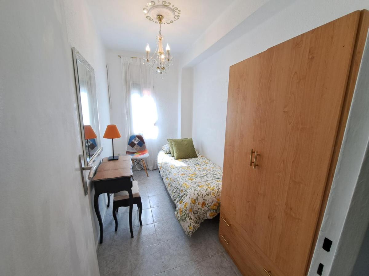 Apartamento Acogedor Con Wifi バレンシア エクステリア 写真